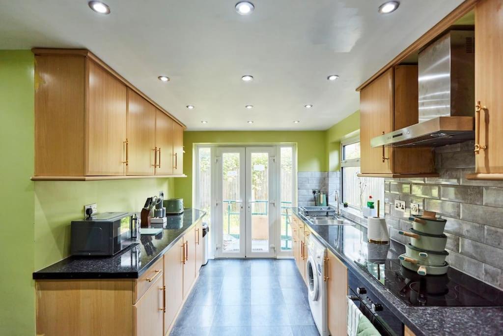*Little Haven In Leeds* ¤Private Parking¤ Ensuite Leeds  Exterior foto