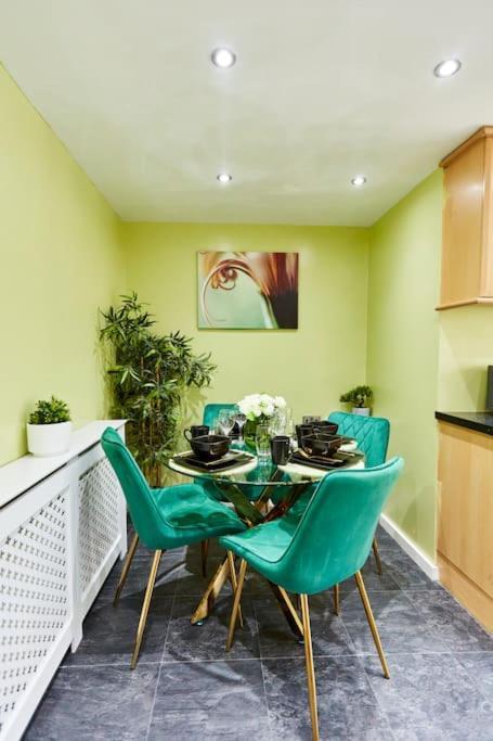 *Little Haven In Leeds* ¤Private Parking¤ Ensuite Leeds  Exterior foto